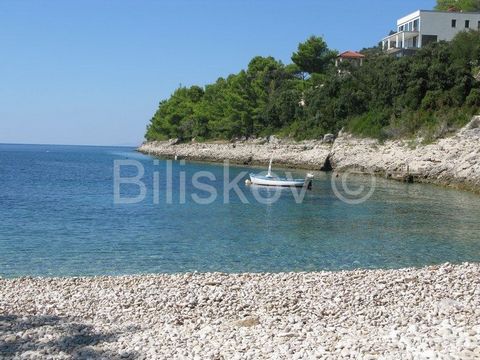 KORCULA, NORTH SIDE- newly built modern villa with pool in the first row to the sea with a berth for a boat. The living area of the villa is 289m2, and it was built on a plot of 748m2. On the ground floor there is a living room with bathroom, total a...