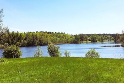 Spend your vacation in this cozy house with a fantastic view! At the back of the house is the beautiful Känsbytjärn, which invites you to all the baths of the day or why not take the rowing boat that is included in the rent and test your fishing luck...