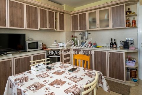 Large apartment with a living area of 105sq.m on floor 5 of 8 - Dobrudjanski!! Distributed in: large living room, dining room, THREE bedrooms, kitchen, two wet rooms, laundry and two terraces. The apartment is very well maintained, BRIGHT and SPACIOU...