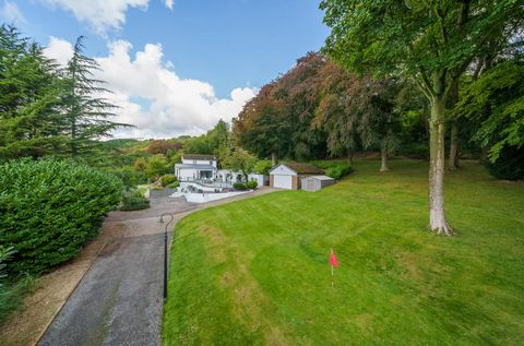 £1,250,000 - £1,350,000 Guide Price. Stunning four bedroom detached residence. Epic elevated vistas over The Kentish countryside. Elegant contemporary interiors. Indoor swimming pool & golf course. Outdoor lounge with log burner. Approximately 4.5 ac...