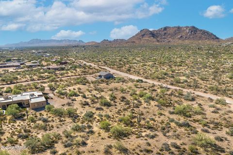 $10k Bonus Credit to Buyer that could be used for 5+ Yrs FREE delivered water! Fantastic Prime 1+ acre pristine custom-building lot in highly sought after North Scottsdale 85262 bordering McDowell Sonoran Preserve. Rare, lush property with outstandin...