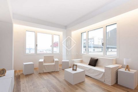 This magnificent property is part of the Ecuador-Panama Residences in Vigo, a new development located on one of the most important streets in the Vigo city centre. It is a 100 m² apartment situated on the third floor with two bedrooms and two bathroo...