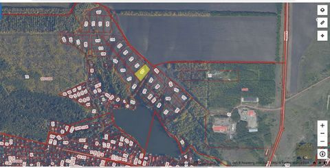 Продается земельный участок 40 соток в поселке Березки. Цена за сотку 37 500 руб. Разрешенное использование: для ведения личного подсобного хозяйства. Свет по границам участка. До центра города 25 км. Площадь участков обсуждается. Поможем с оформлени...