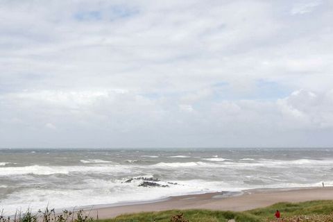 Dieses kleinere Ferienhaus in attraktiver Lage steht nur etwa 200 m von der Nordseeküste bei Ferring entfernt. Seine Lage bei Ferring Strand bietet gute Voraussetzung für das Privatleben, sodass Sie Ihre Ferientage in Ruhe genießen können. Das Ferien...