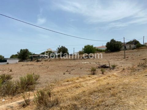 Excellent plot for sale, in Brancanes, Olhão. This plot is divided into twelve different plots of land, each allowing the construction of a house with a basement and some of them with an individual swimming pool. Located in a residential and expandin...