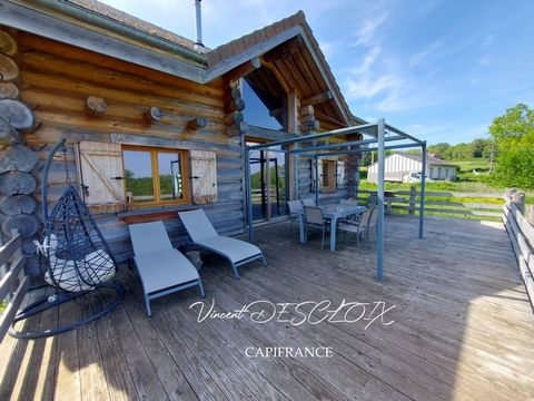 Dans un hameau calme à DOMPIERRE EN MORVAN, magnifique maison bois avec vue dégagée sur la forêt. Au rez de chaussée un vaste séjour avec cuisine ouverte et poêle à granulés, une salle d'eau, un WC, une terrasse d'environ 50m². A l'étage, trois chamb...