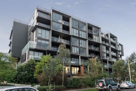 Le style de vie ultime en appartement luxueux dans le brillant développement d’Eden Square surplombant les environs verdoyants de Mullum Mullum Creek, offrant une nouvelle référence pour la vie communautaire au cœur de Ringwood. Les équipements de cl...