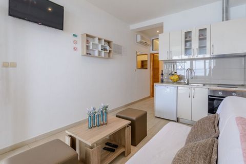 Apartments Hope are situated in Dugi Rat, a small coastal town located 4.3 km from Omiš. Luggage storage is possible prior check in and after check out, so you can explore the city a little more before your departure. Free private parking is provided...