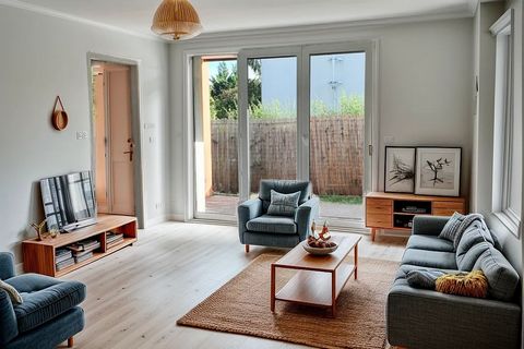 Découvrez à KEMBS, ce nouveau 3 pièces d'une surface de 62m2 avec un jardin privatif, qui est constitué d'un séjour de 25 m2 avec une baie vitrée accédant au jardin, d'une cuisine équipée, donnant elle aussi sur le jardin, de 2 chambres, 1 salle de b...