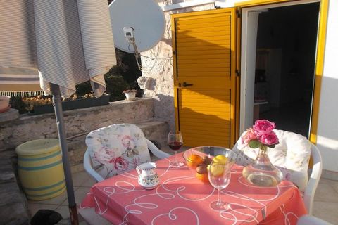 Apartments Sunce are located on the island of Murter, an island in North Dalmatia connected to the mainland by a bridge in a place Tisno. BBQ grill with an outdoor dining area is at your disposal. Free private parking is available on site. Luggage st...