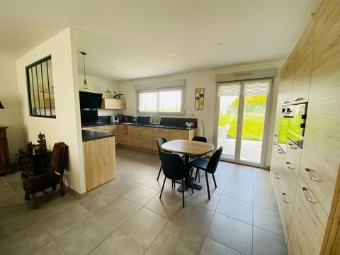 Maison de Plain pied 3 chambres jardin garage