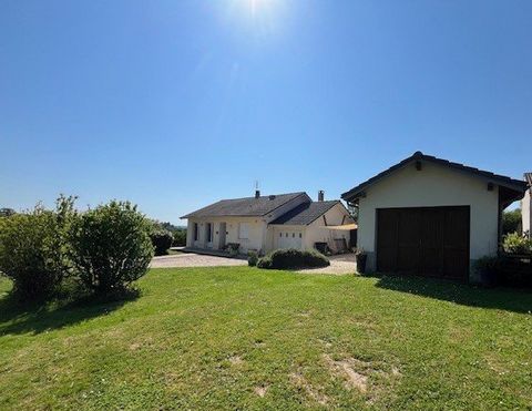 Plain pied avec garage plus grange à Vayres