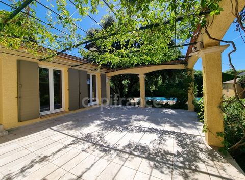 Villa plain-pied, 6 pièces de 156m² avec jardin arboré, Piscine + Dépendance