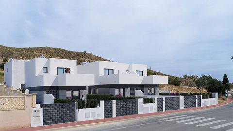 Descripción del objeto: Modernas villas que constan de una superficie construida de unas 159 m² (incluyendo terrazas) con 3 dormitorios, 3 baños (1 en-suite), 1 vestidor, 1 salón / comedor con cocina moderna, 1 lavadero y 2 terrazas (a unos 35 m² en ...