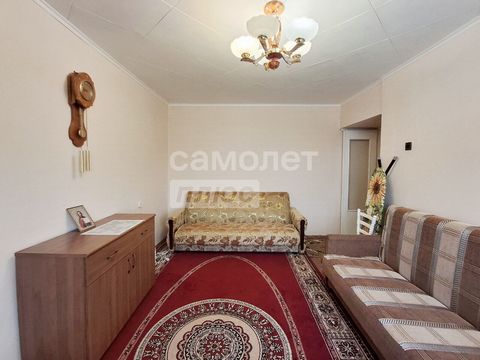 Арт. 67395774 Сдам двухкомнатную квартиру на длительный срок. Хорошее состояние, окна-ПВХ. Балкон. Меблированная. Из бытовой техники:плита,холодильник,микроволновая печь,телевизор. Есть вывод под стиральную машинку. Квартира теплая.Приличные соседи. ...