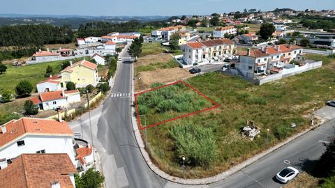 Lote urbano com 510m2, ideal para construção de moradia. Localizado em zona tranquila e com bons acessos, próximo de comércio e serviços. Excelente oportunidade para construir ou investir. Mais informações contacte-nos.