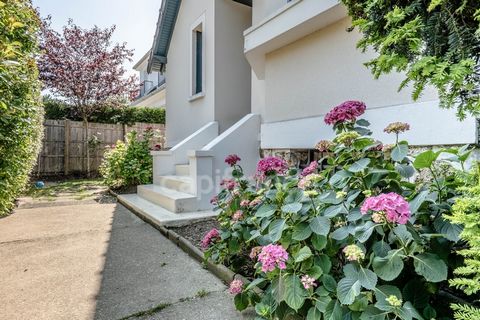 Maison à vendre 6 pièces LA CELLE SAINT CLOUD (78)