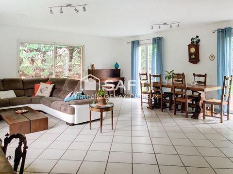 La Tour-de-Salvagny – Villa familiale avec beau terrain à 500 m du centre