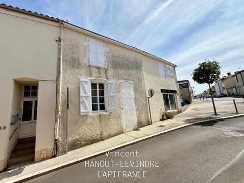 À vendre Local commercial / Bureaux de 92 m² en excellent état Hyper centre de Talmont-Saint-Hilaire