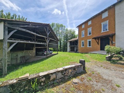 Agréable maison en pleine nature dans petit hameau
