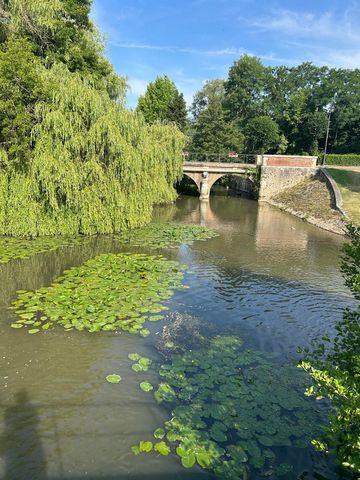 Grenier brut à aménager Vue exceptionnelle à Rogny-les-Sept-Écluses (89)