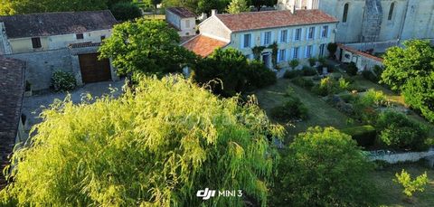 Maison charentaise avec dépendances BEAUVAIS SUR MATHA (17)