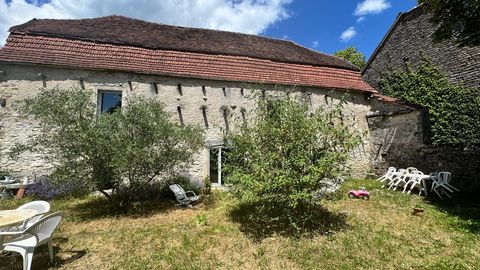 Relais de poste Rénové sur le chemin de St Jacques ;