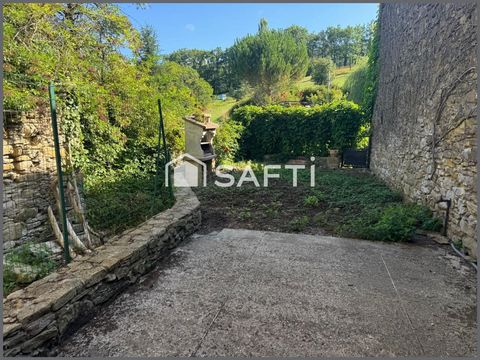 MAISON DE VILLAGE AU CALME AVEC UN EXTERIEUR