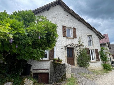 Charmante maison en pierre à 5 minutes de Saint Genix sur Guiers